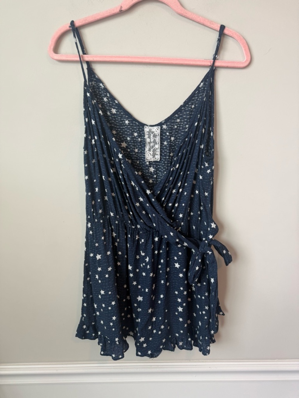Sadie & Sage Star Print Navy  Romper size medium